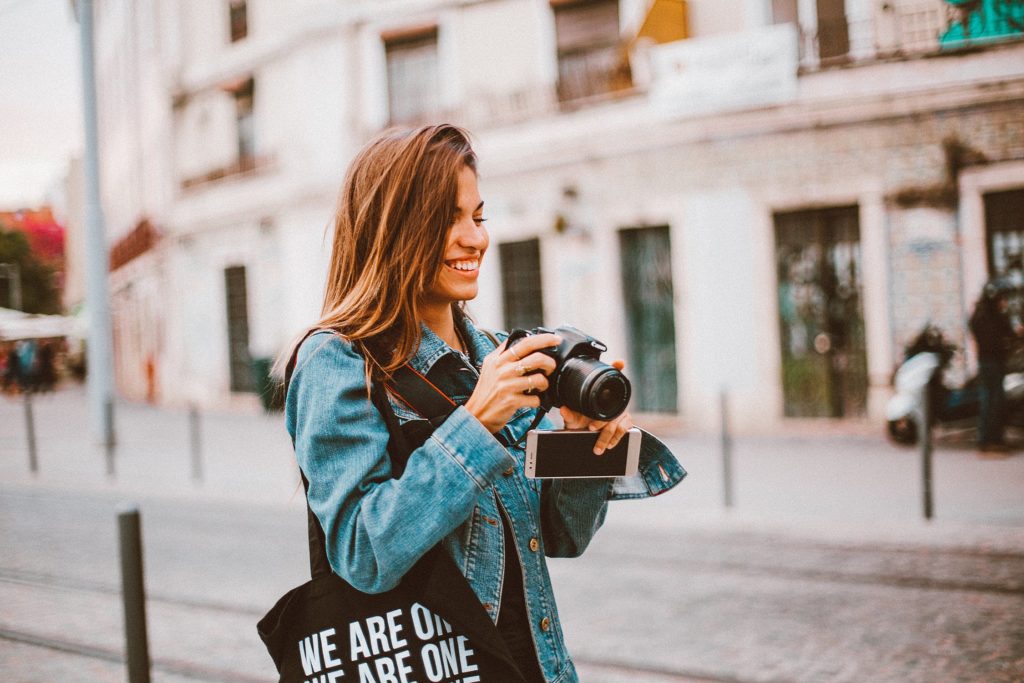 how street style photographers make money